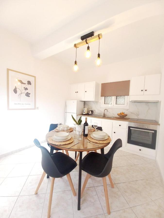 Manolia Appartement *